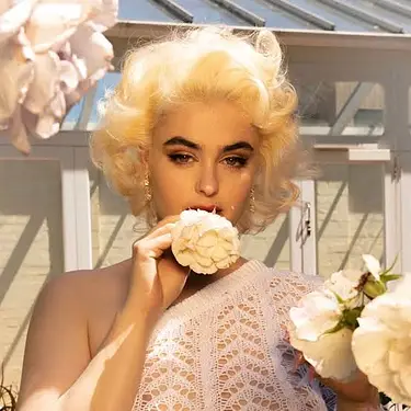 Stefania Ferrario Biography: Age, Boyfriend, Siblings, Parents, Model